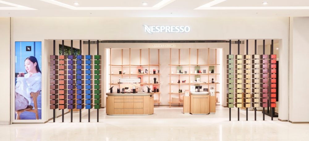 用科技創造更迷人的咖啡體驗，Nespresso 科技體驗精品店新竹 SOGO 全新改裝登場，獨家三重優惠好禮，邀咖啡愛好者一同沉浸完美咖啡香