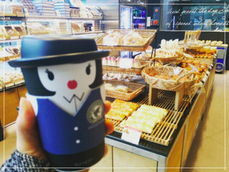 韓國咖啡廳又放大絕！「Paris Baguette」外帶杯，最萌的那種火熱登場